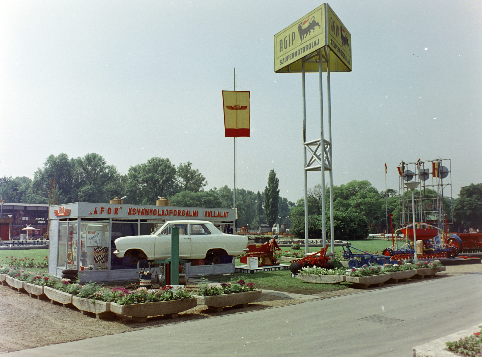 Hungary, Budapest XIV., az ÁFOR Ásványolajforgalmi Vállalat szabadtéri kiállítása és pavilonja., 1972, FŐFOTÓ, Agip-brand, Budapest, Fortepan #215570