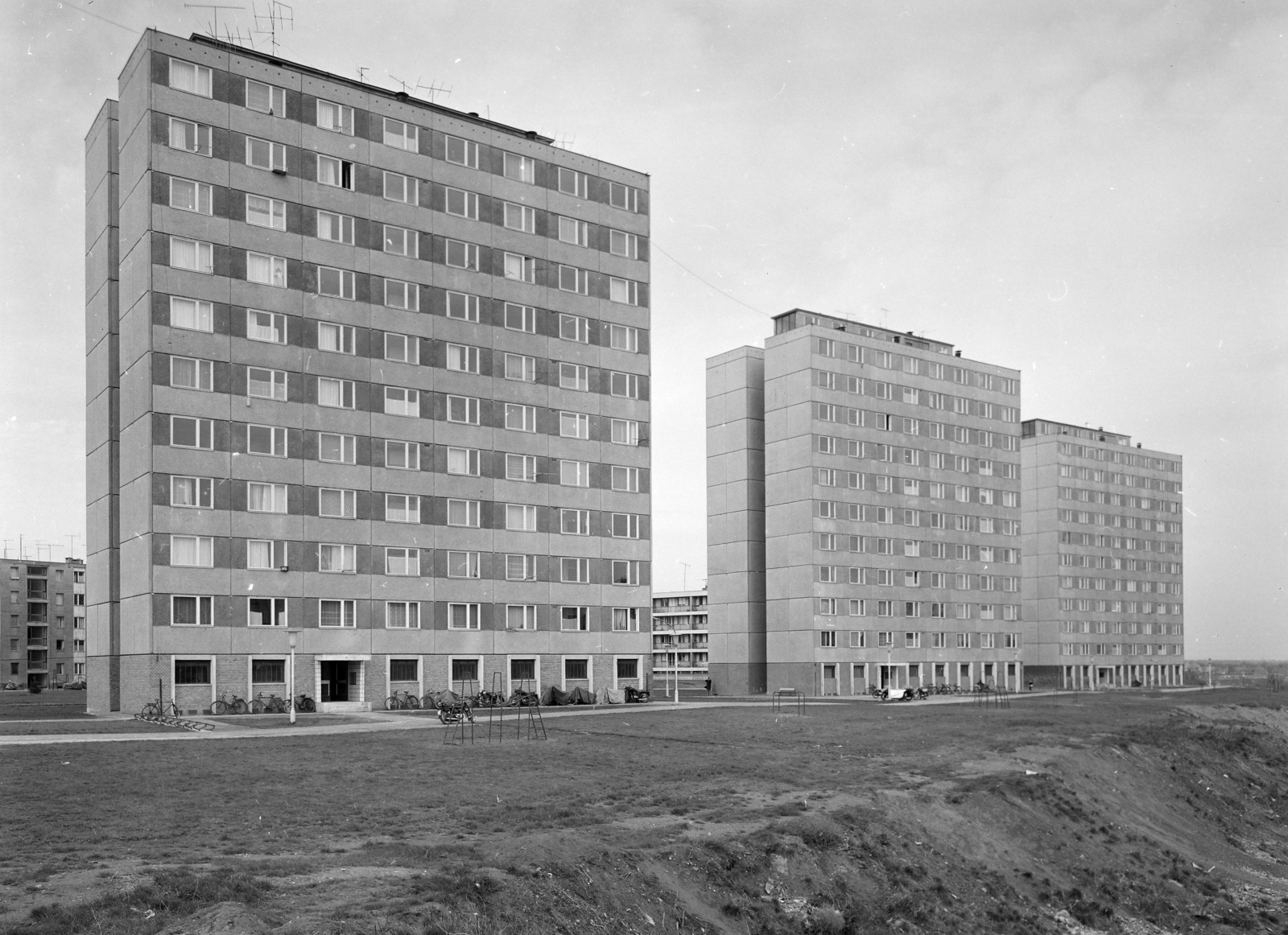 Hungary, Dunaújváros, a Szórád Márton út 42., 44. és 46. számú épület., 1973, FŐFOTÓ, Fortepan #215866