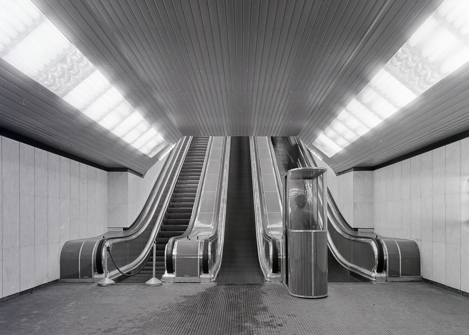 1973, FŐFOTÓ, subway station, moving escalator, Fortepan #216056