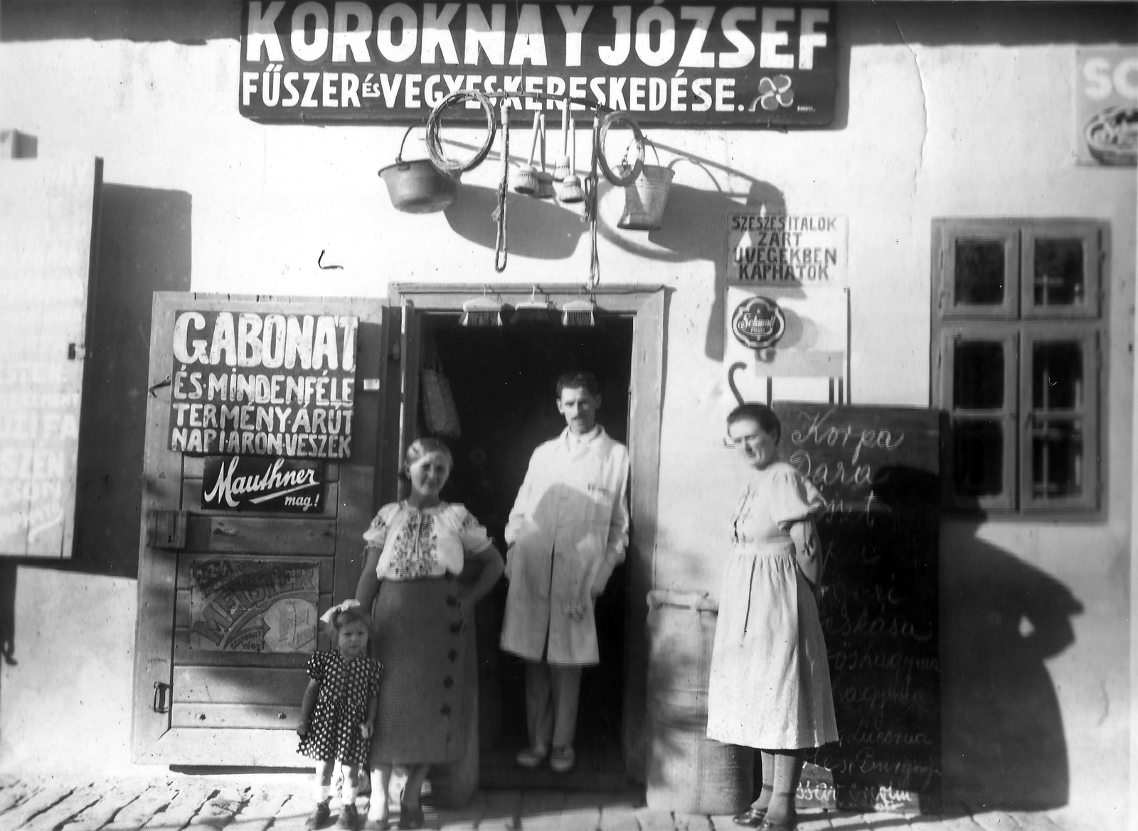 1935, Horváth Sándor, store display, convenience store, cauldron, Fortepan #217171
