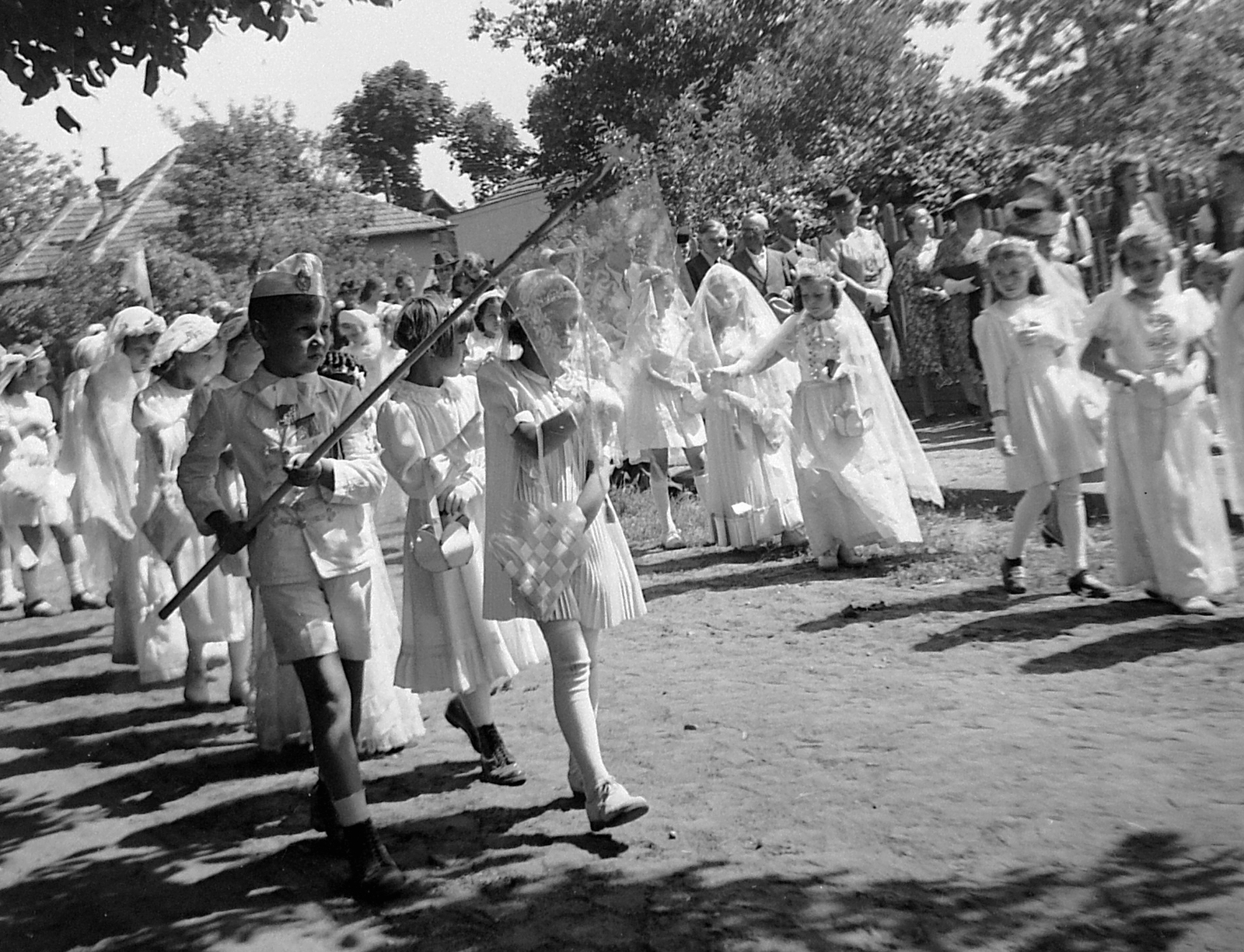 1937, Fortepan, religion, flag, street view, procession, Fortepan #2175