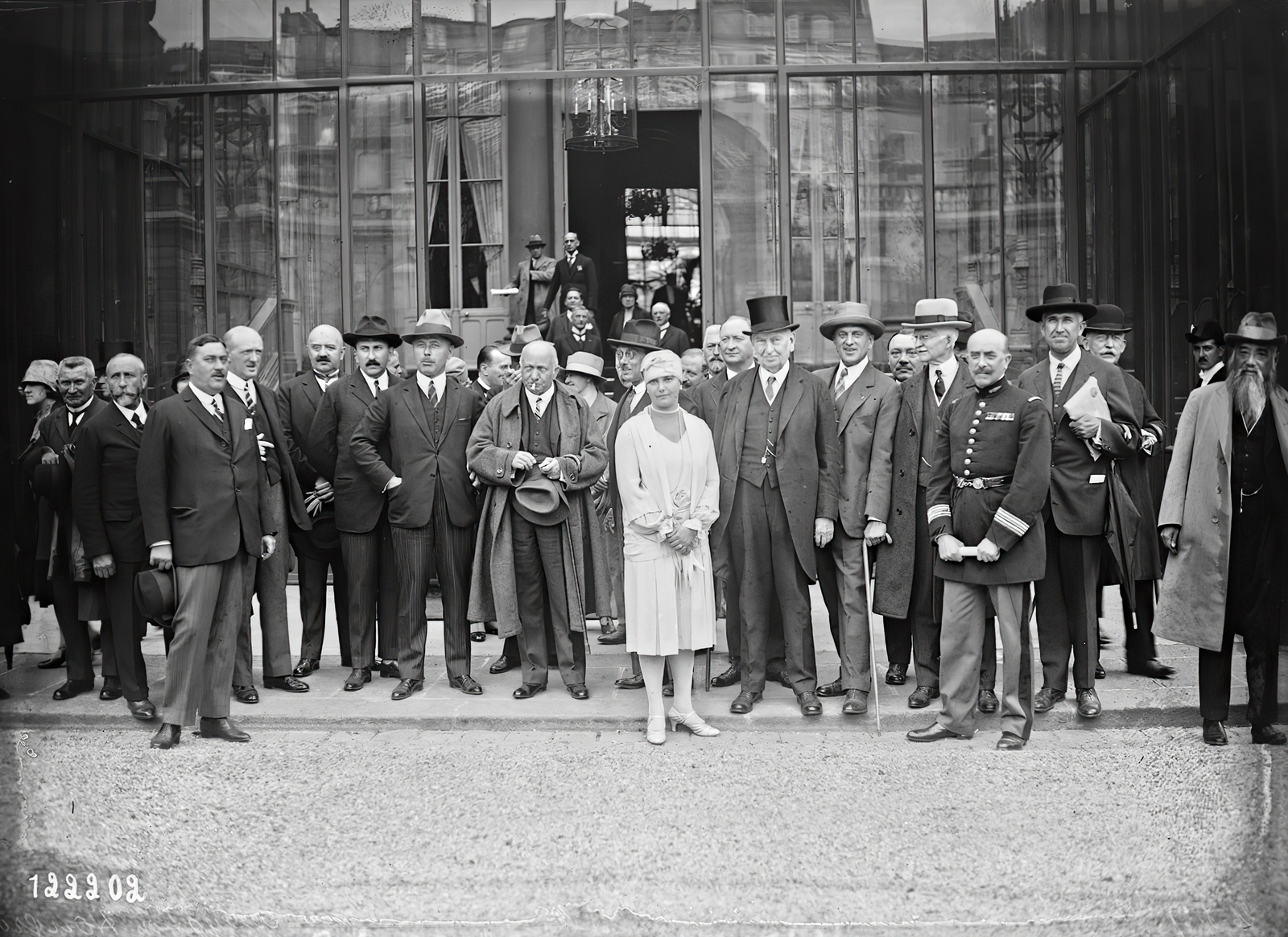 France, Paris, Élysée-palota. Az Interparlamentáris Unió konferenciájára érkezett delegátusok egy csoportja., 1920, Francia Nemzeti Könyvtár, tableau, top hat, Fortepan #217621