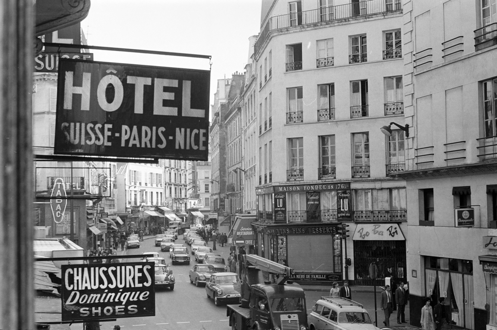 France, Paris, Rue du Faubourg Montmartre - Rue de Provence sarok., 1969, BL, label, Fortepan #218231