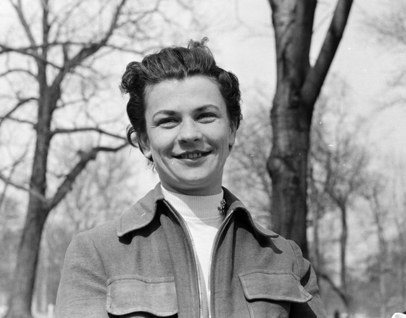 Hungary, Margit Islands, Budapest, 1956, BL, hairdo, lady, smile, portrait, Fortepan #218238