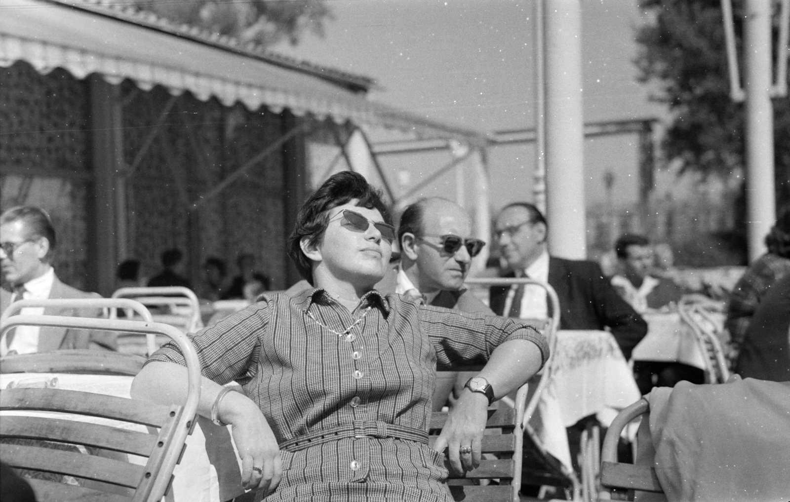 Magyarország, Margitsziget, Budapest, Casino., 1961, BL, napozás, Fortepan #218246