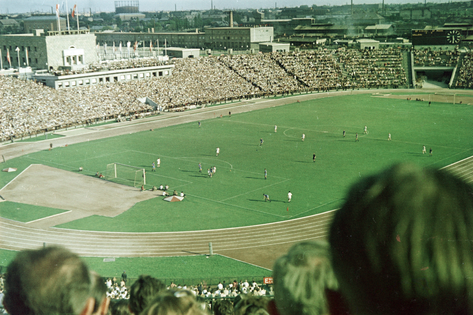Hungary, Népstadion, Budapest XIV., a Bp. Kinizsi - Bp. Vasas labdarúgó Esti Kupa-döntő, 1954. augusztus 20-án., 1954, BL, Budapest, stadium, auditorium, soccer field, colorful, Fortepan #218349