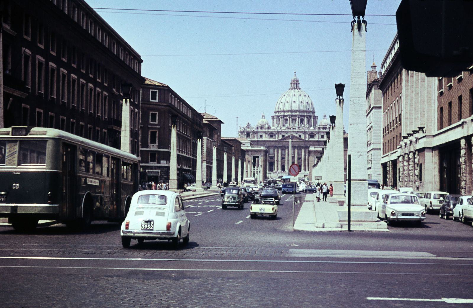 Italy, Rome, a Via della Conciliazione háttérben a Szent Péter bazilika., 1967, Darányi Sándor, Fortepan #218532