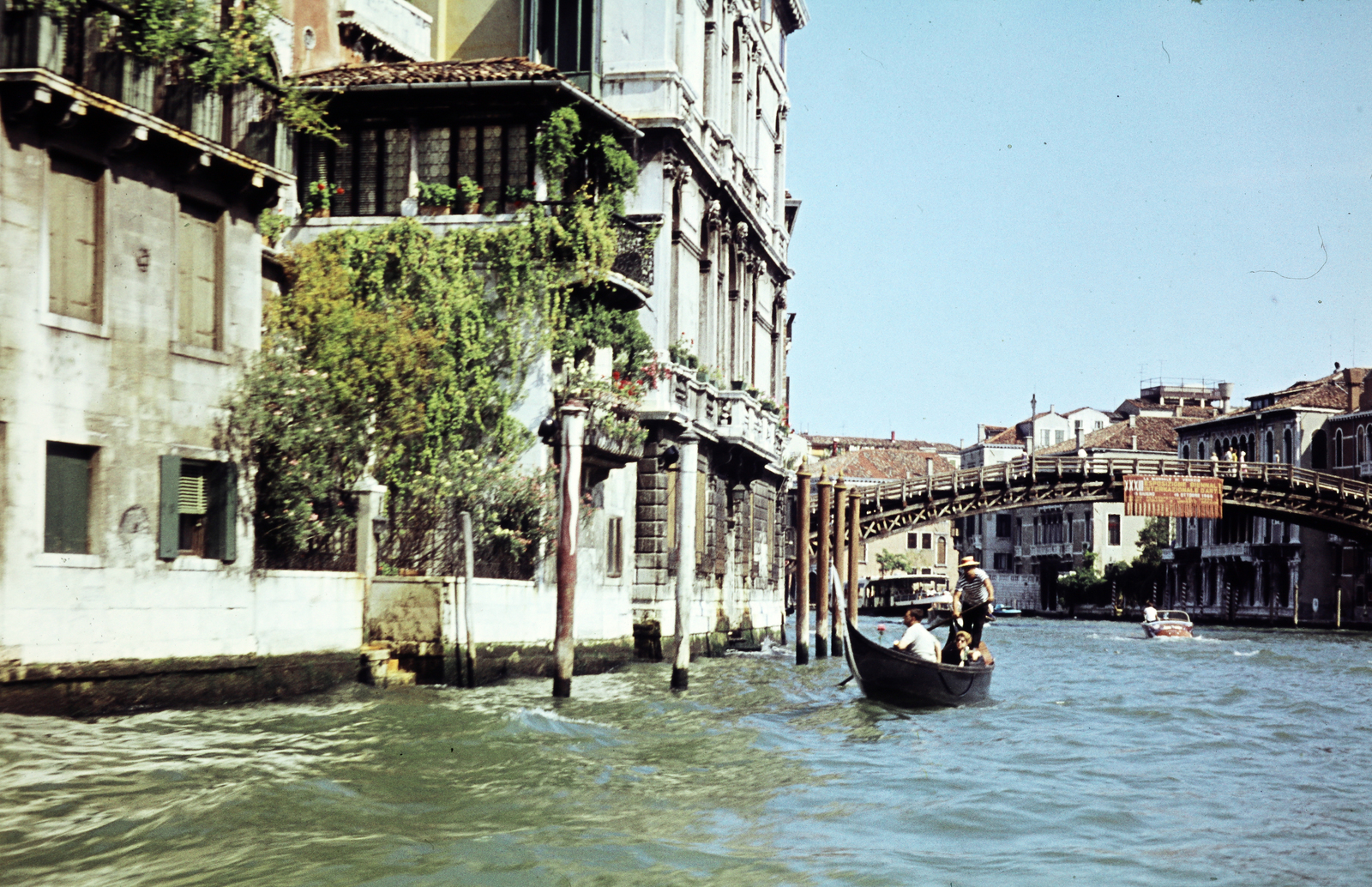 Italy, Venice, Canal Grande, jobbra a Ponte dell'Accademia., 1964, Darányi Sándor, colorful, Fortepan #218540