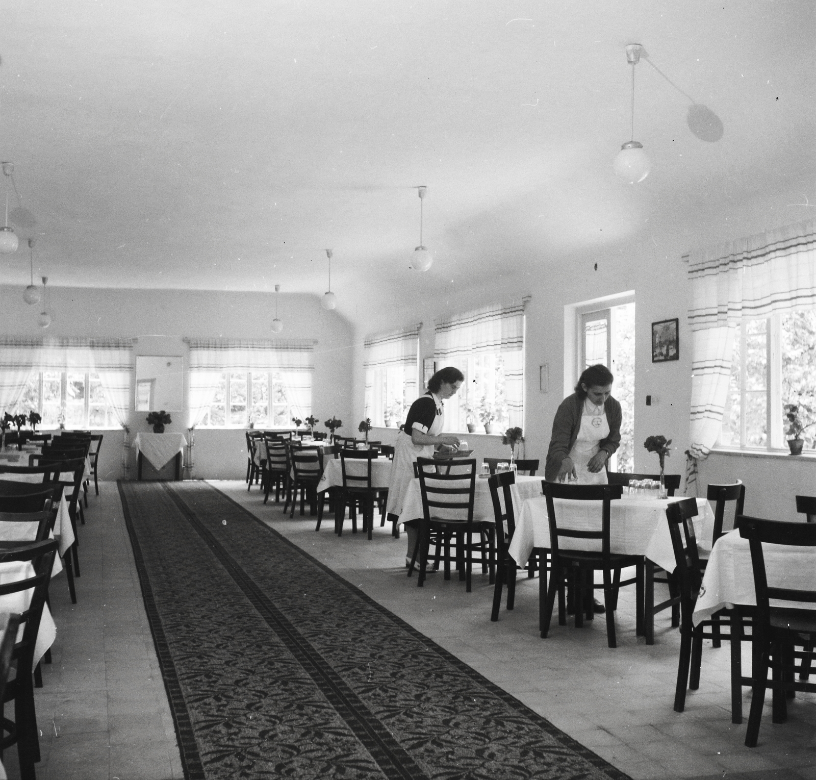 Hungary, Balatonszemes, Ady Endre utca 19., Fasor panzió, étterem, 1955, Kotnyek Antal, dining room, Fortepan #21861