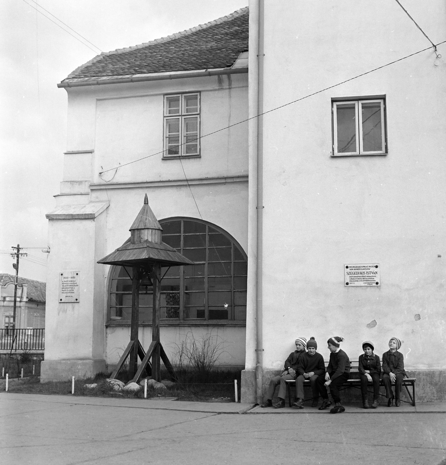 Magyarország, Makó, Kálvin út 7., Református nagyiskola (Bagolyvár)., 1966, Hunyady József, Fortepan #218975