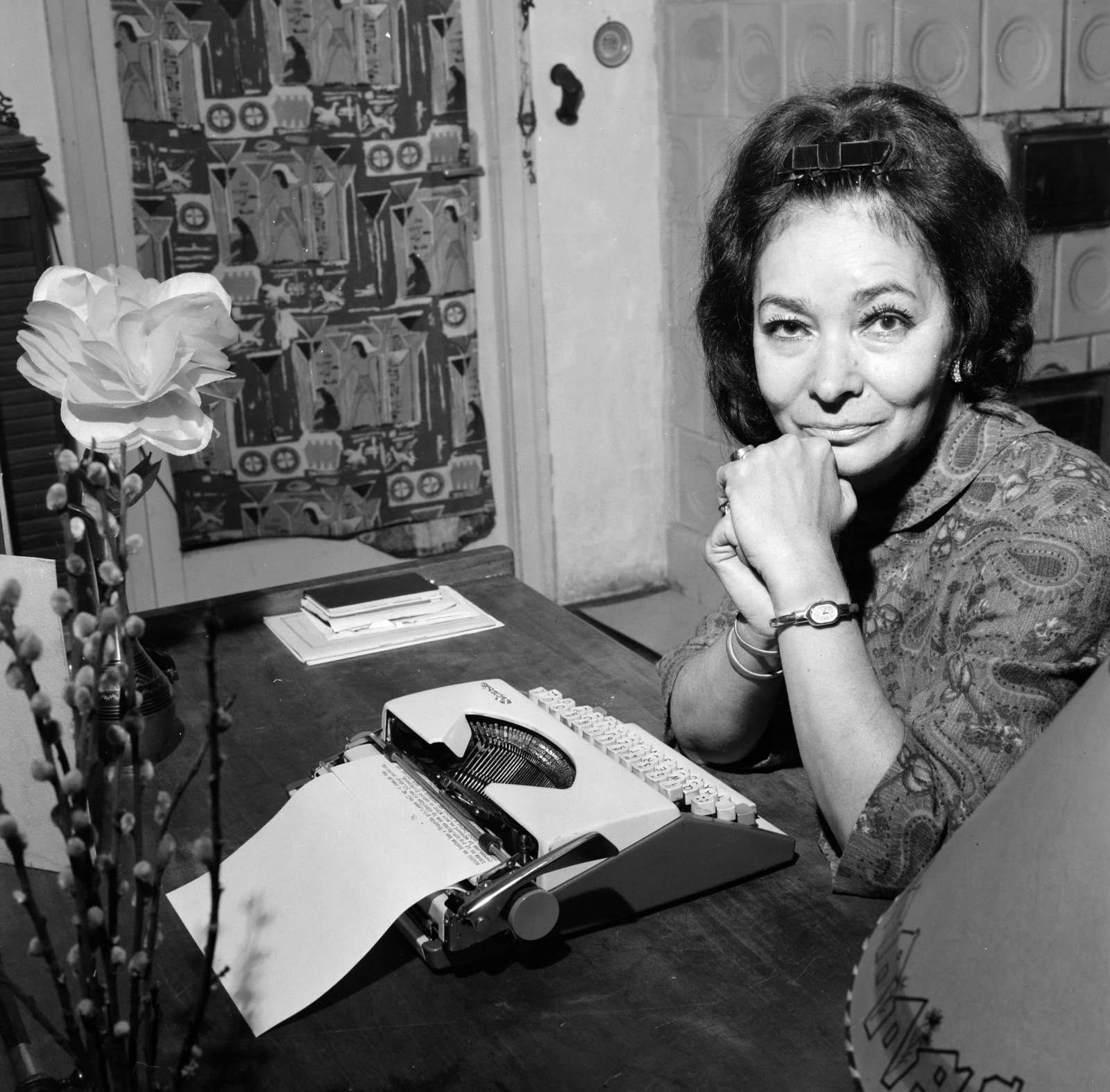Hungary, Szabó Magda író., 1970, Hunyady József, celebrity, typewriter, Best of, Fortepan #219008