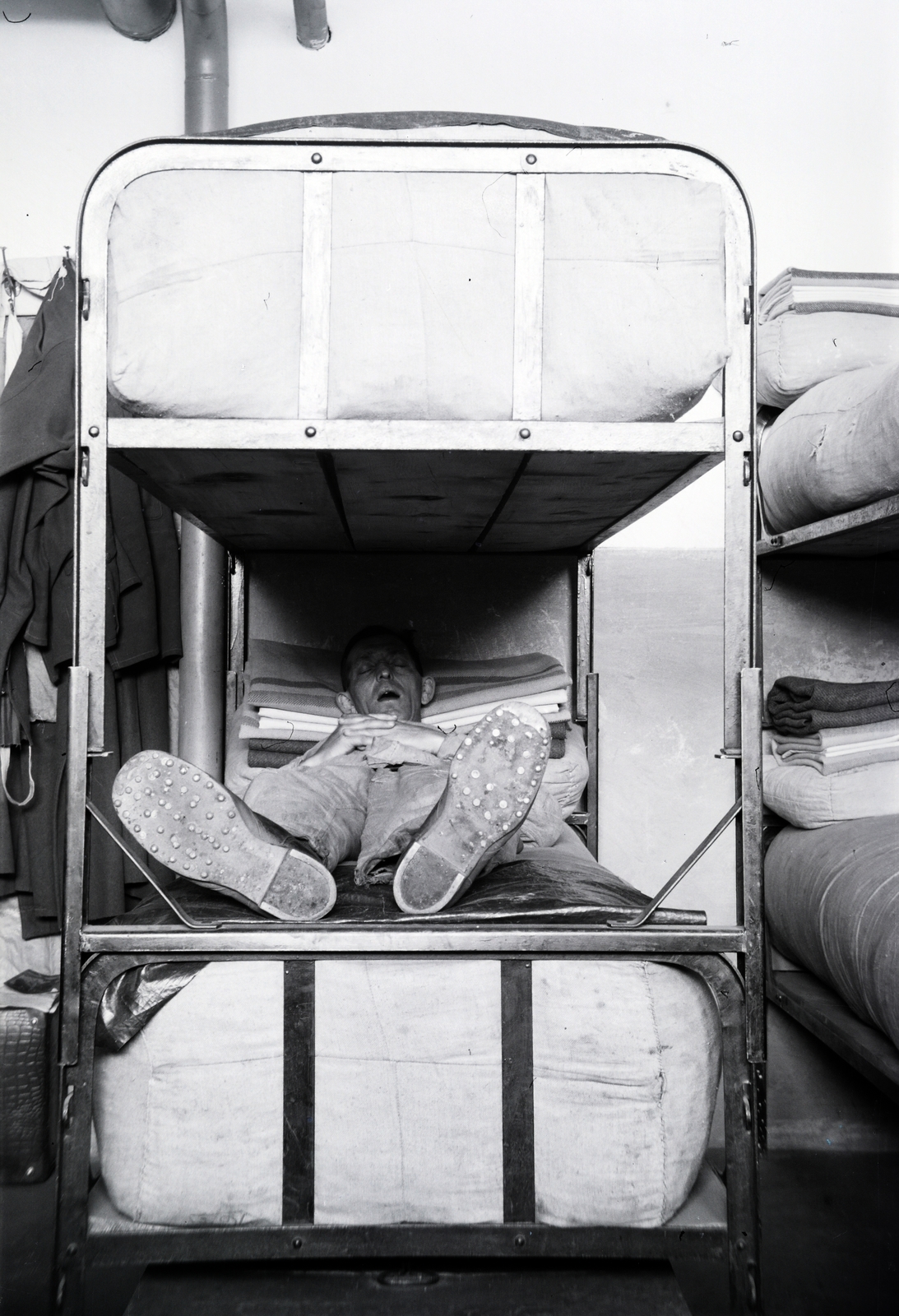 1941, Kellner Ludwig, bunk bed, Best of, berth, sleeping, Fortepan #219048
