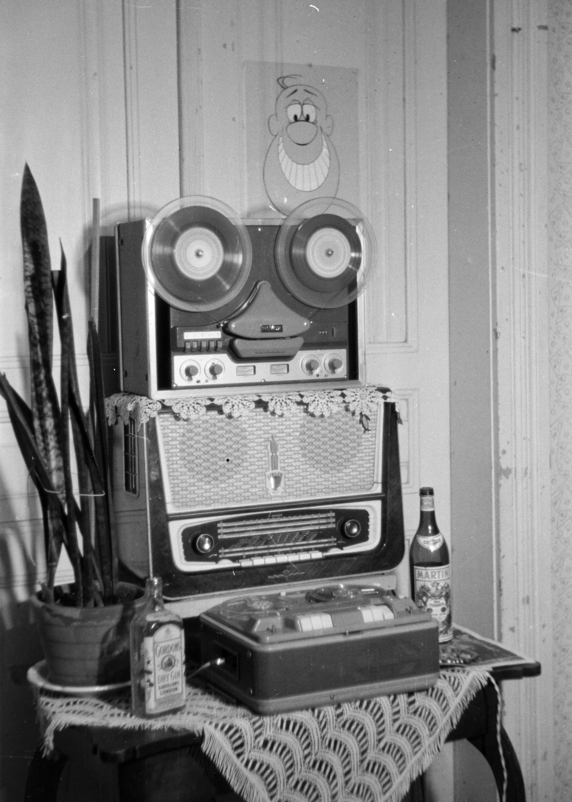 1963, Krantz Károly, tape recorder, indoor plants, Fortepan #219166