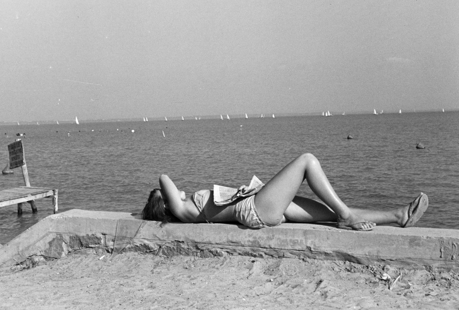 1964, Krantz Károly, sailboat, sunbathe, Lake Balaton, Fortepan #219230