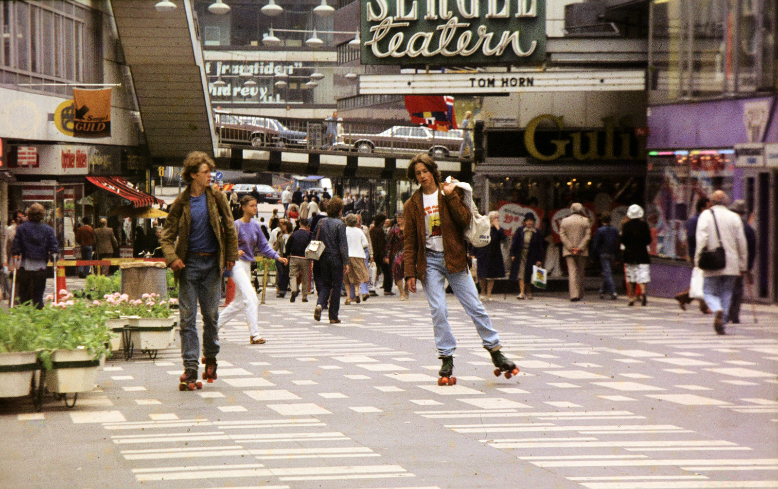 Svédország, Stockholm, Sergelsgatan., 1980, Mezey András, Fortepan #219695