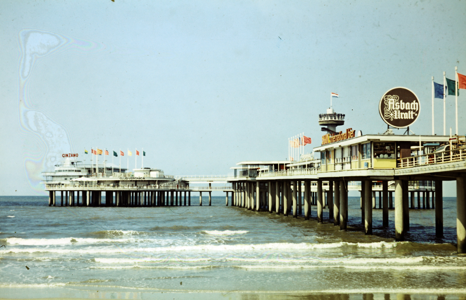 Netherlands, The Hague, Scheveningen városrész, móló (de Pier)., 1973, Mezey András, Fortepan #219713