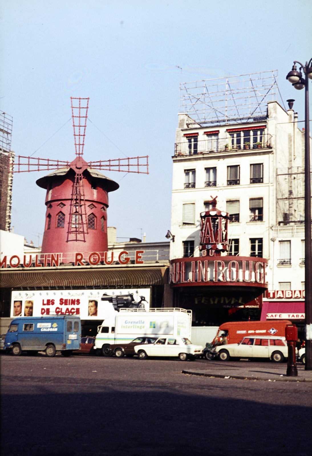 France, Paris, Boulevard de Clichy, Moulin Rouge mulató., 1975, Mezey András, Fortepan #219725