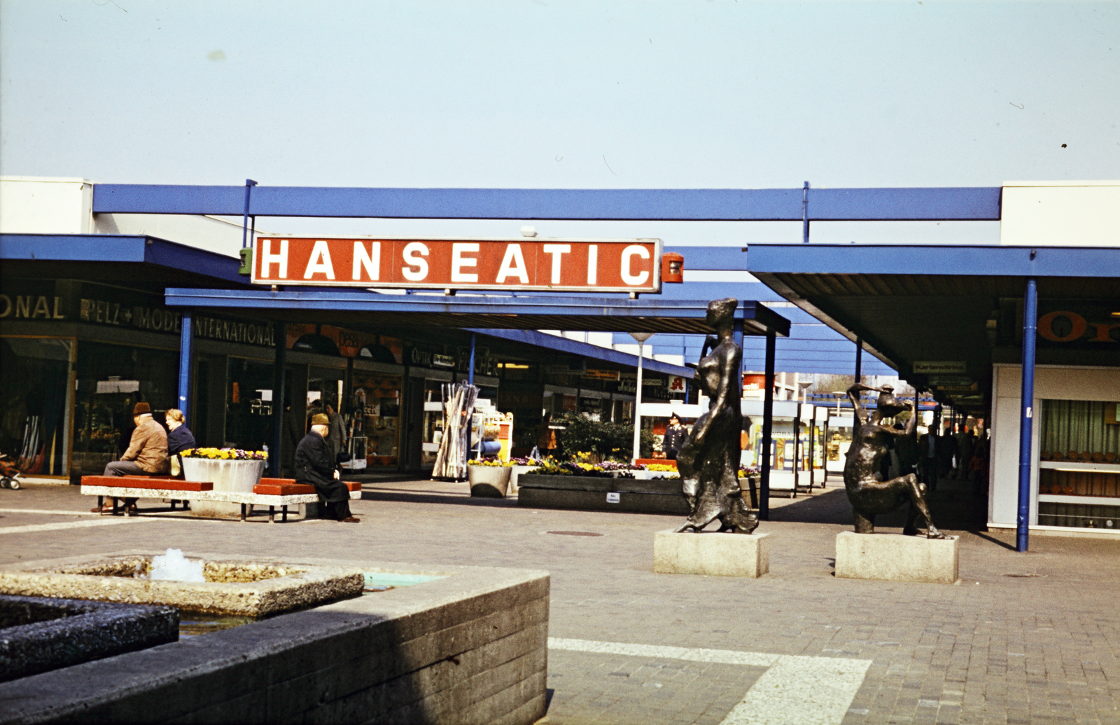 Germany, Hamburg, Osdorfer Landstraße 131., az Elbe Einkaufszentrum (Elba Bevásárlóközpont)., 1974, Mezey András, Fortepan #219841