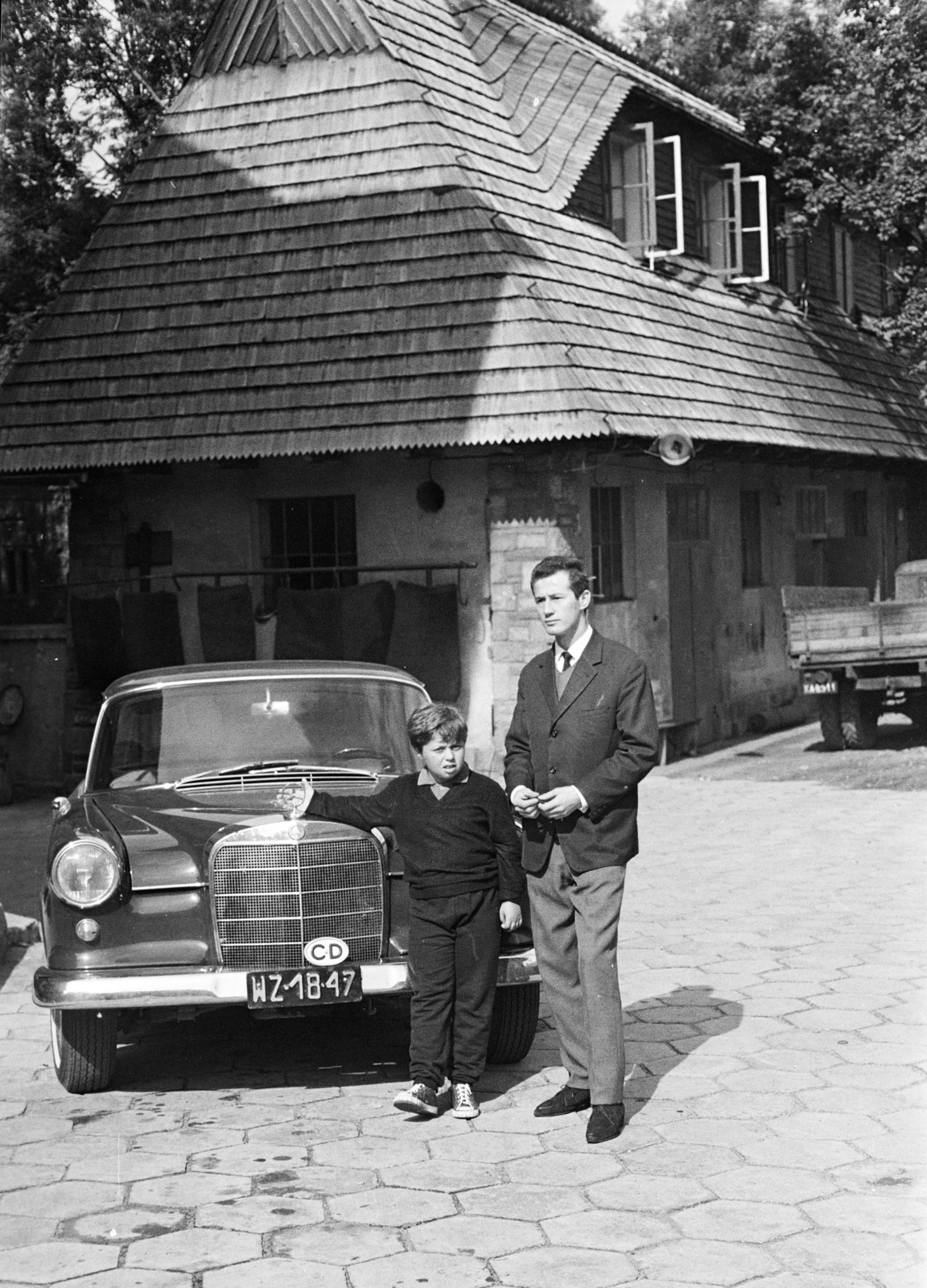 1965, Mihály Tamás, number plate, pride, Mercedes-brand, Fortepan #219936