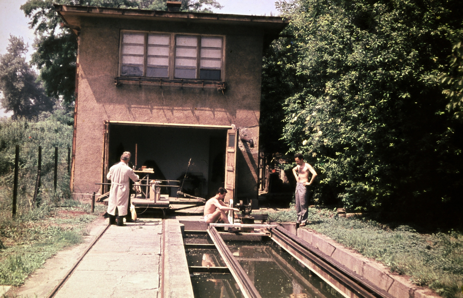 Hungary, Budapest IX., Kvassay Jenő út 1., VITUKI, kisminta-kísérlet., 1968, N. Kósa Judit, Budapest, water flow meter, Fortepan #219990