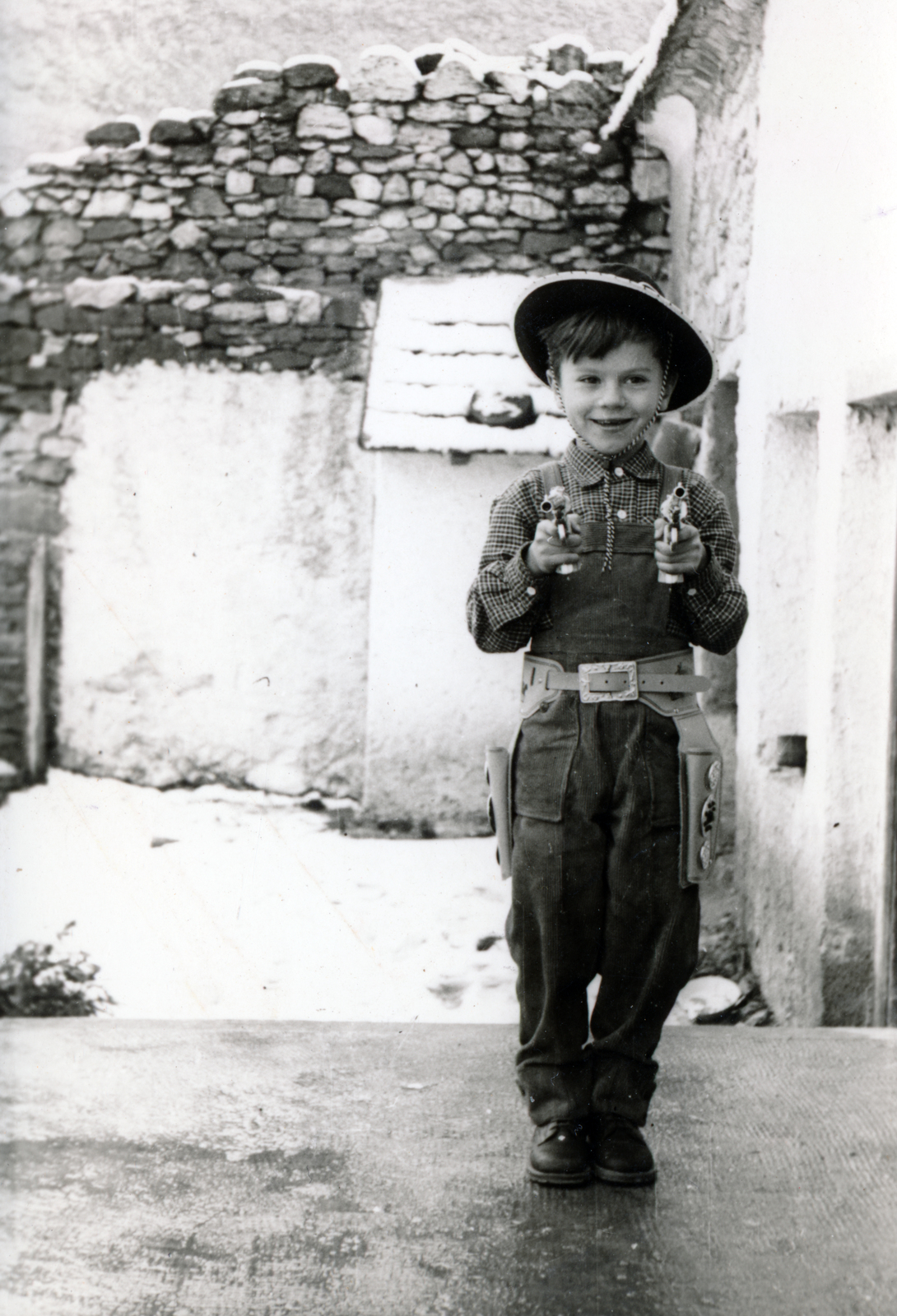 1958, Tolvajné Zalka Éva, kid, toy gun, Fortepan #220203