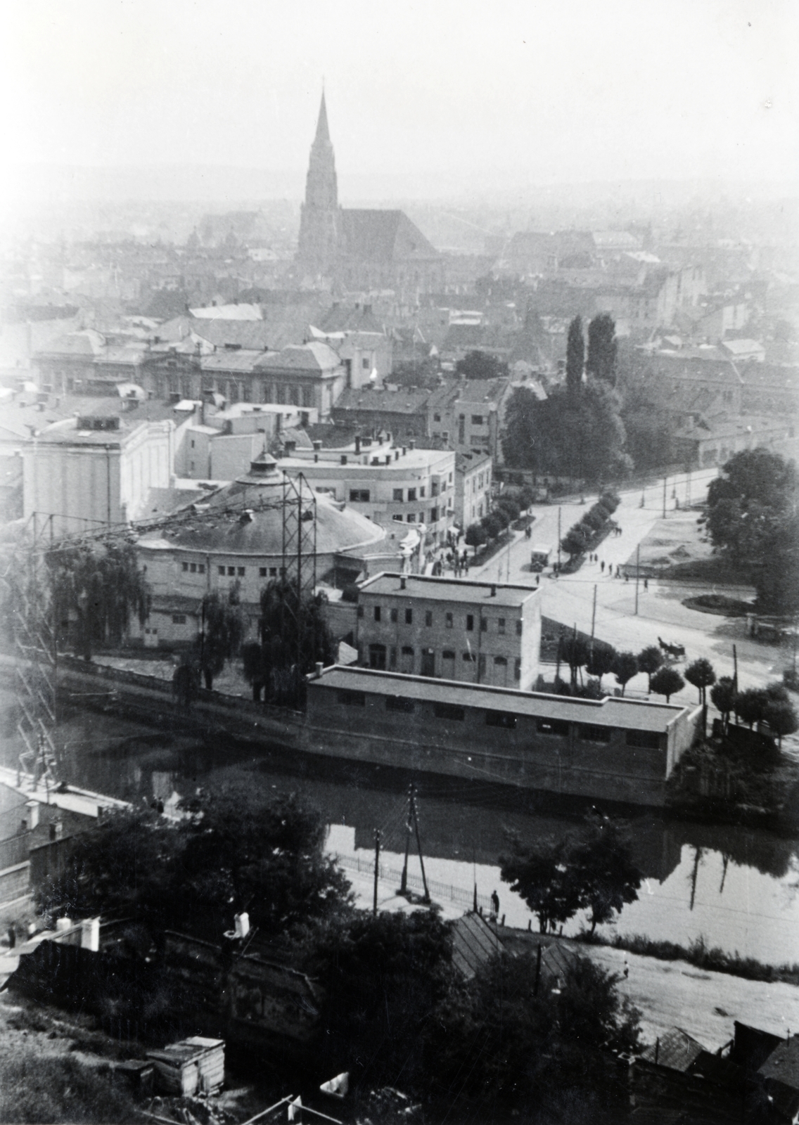 Románia,Erdély, Kolozsvár, látkép a Várhegyről, háttérben a Szent Mihály-templom., 1940, Kádár Attila, Szandtner Egon, Fortepan #220481