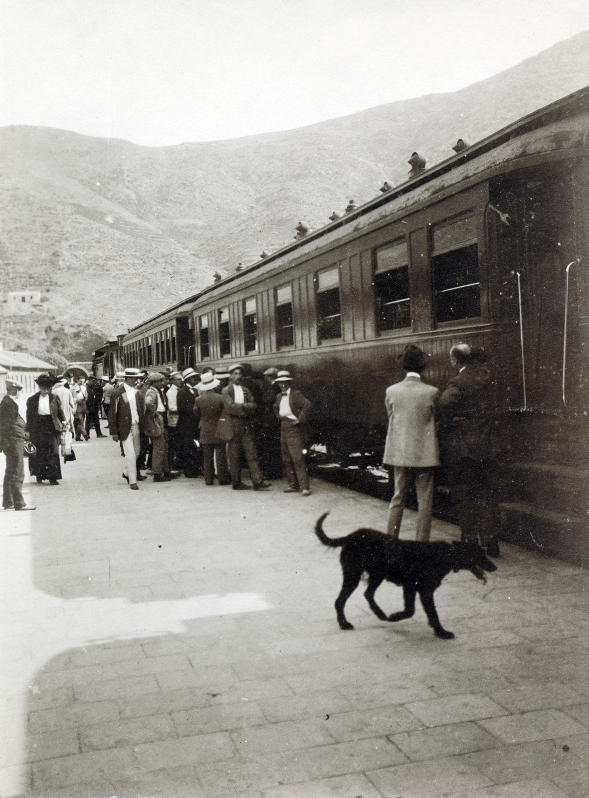 Spain, vasútállomás a spanyol-francia határon., 1915, Jakucs János, Fortepan #220780