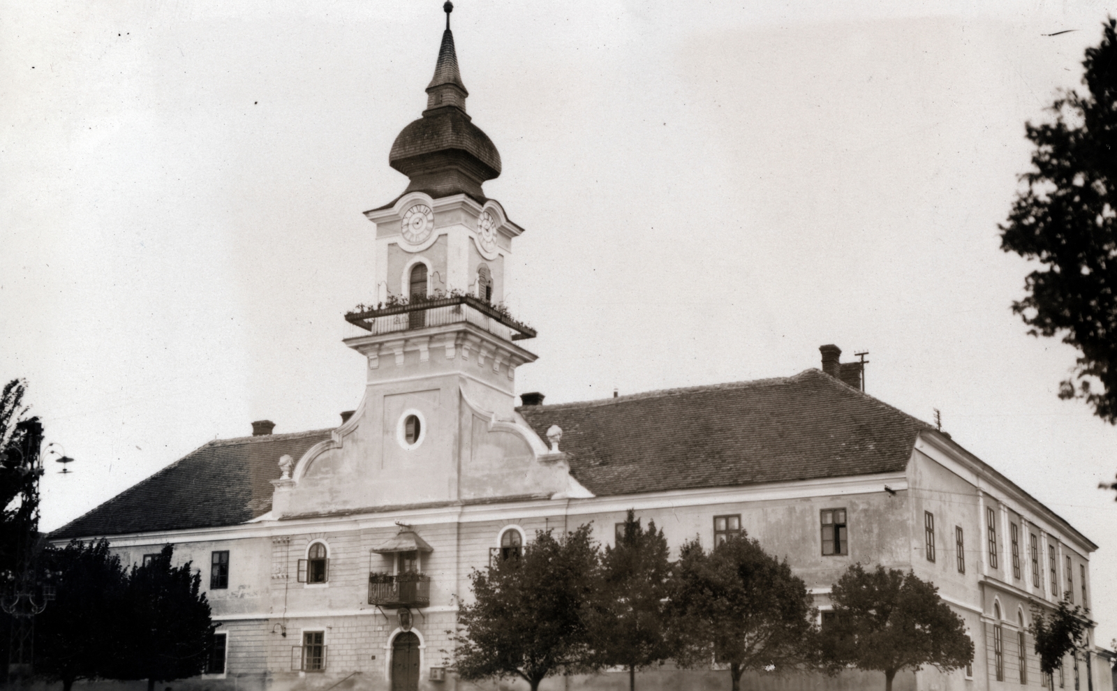 Hungary, Nagykőrös, Szabadság tér, Városháza., 1934, Laborcz György, church clock, Fortepan #221201
