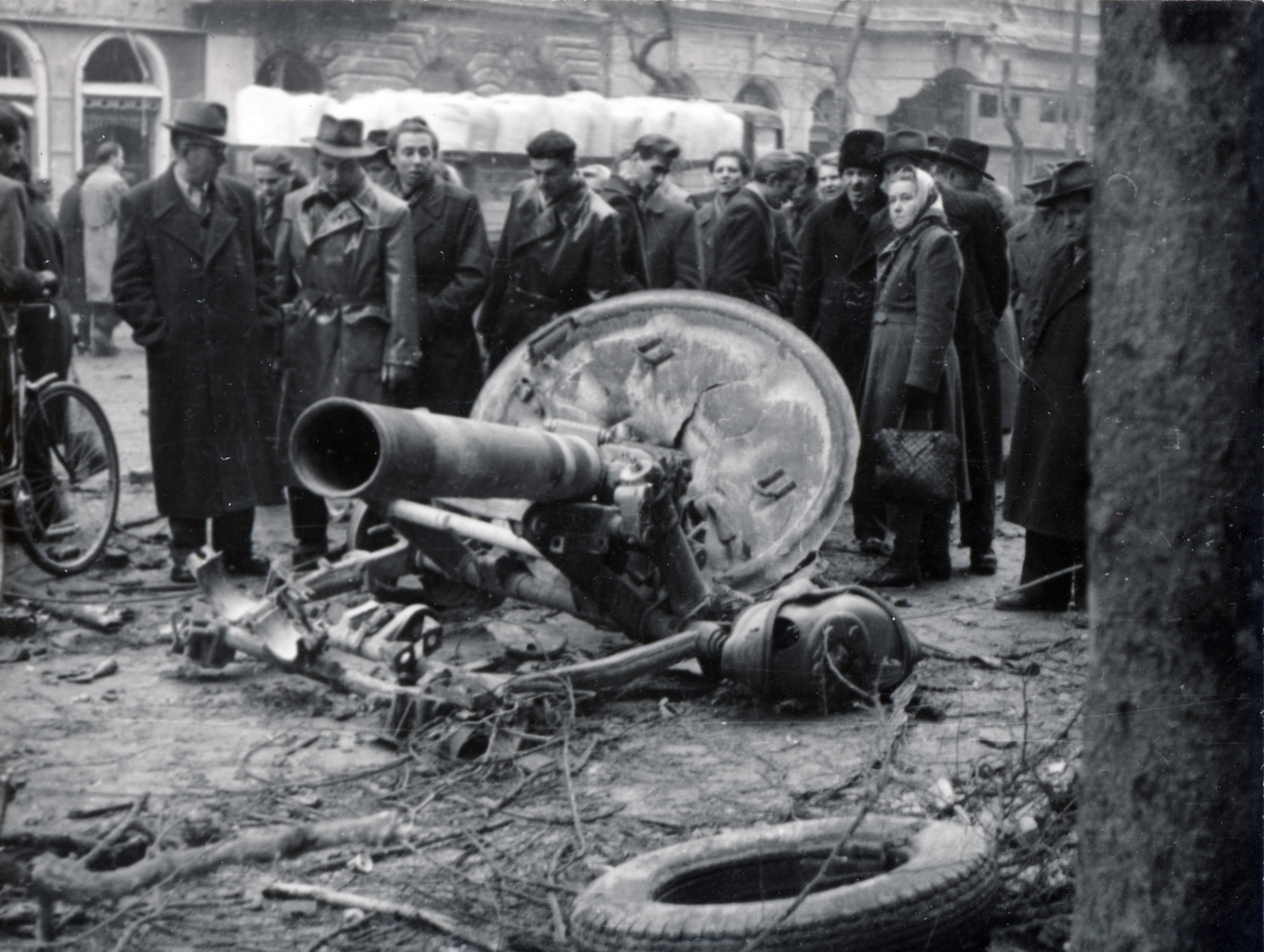 Hungary, Budapest VIII., József körút, háttérben a 75-ös és a 71-73-as számú ház., 1956, Matthaeidesz Konrád, revolution, wreck, mortar, Budapest, Fortepan #221677