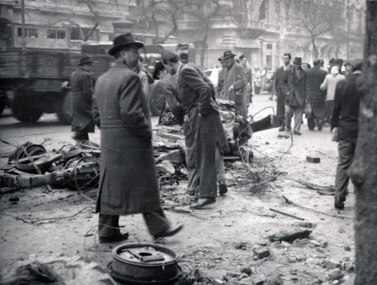 Hungary, Budapest VIII., József körút, háttérben a Pál utca torkolata., 1956, Matthaeidesz Konrád, Budapest, revolution, wreck, Fortepan #221684