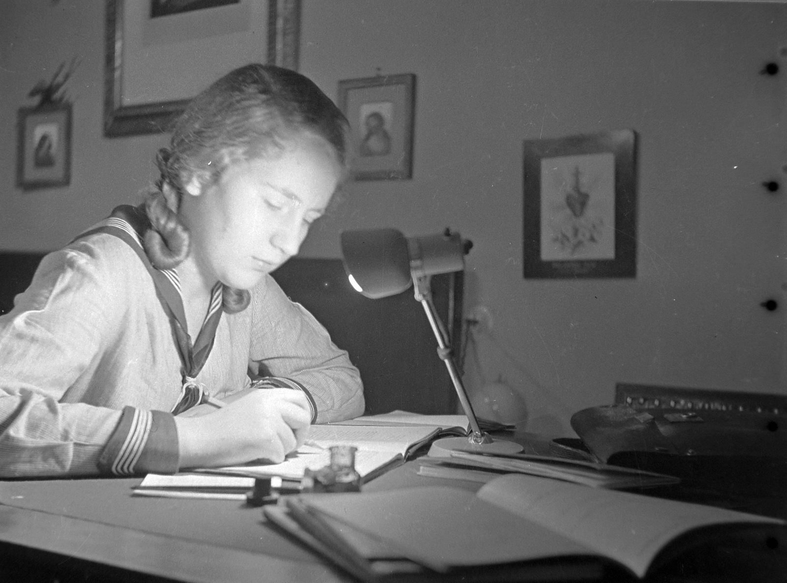 1939, Fortepan/Album002, portrait, light, desk, ink bottle, interior, briefcase, girl, sailor blouse, wall picture, learning, Fortepan #22198