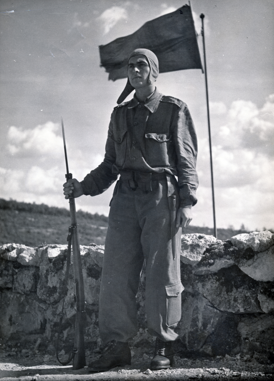 1950, Nasztanovics Ferenc, gun, flag, bayonet, Fortepan #222009