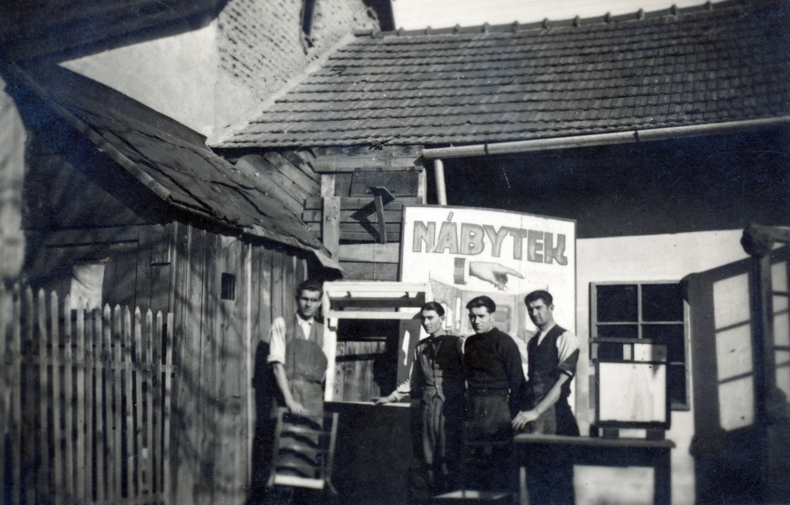 1929, Nasztanovics Ferenc, asztalos, cseh felirat, Bútorbolt, Fortepan #222027