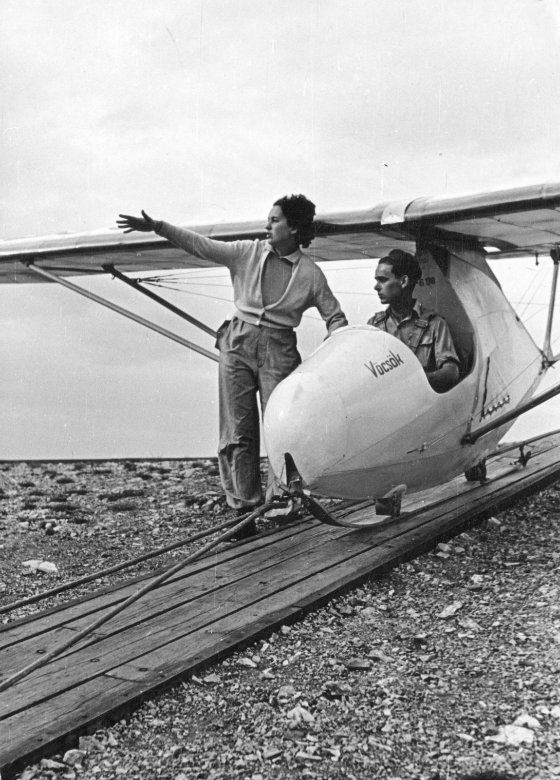 Hungary, Hármashatárhegy Airport, Budapest III., gumiköteles starthely a Hármashatárhegyi út közelében., 1951, Nasztanovics Ferenc, sailplane, Budapest, rubber band start, Fortepan #222037