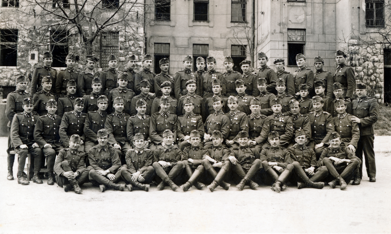 Hungary, Budapest XI., Budaörsi út, Petőfi laktanya., 1938, Nasztanovics Ferenc, Budapest, Fortepan #222142