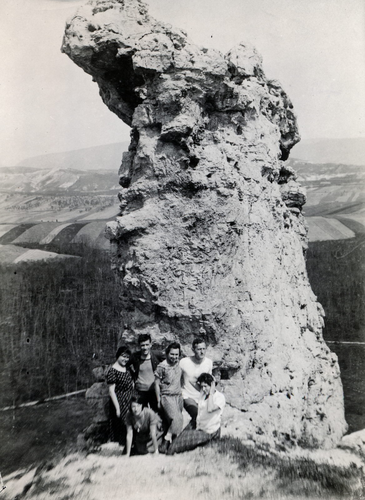 Magyarország, Pilisszentiván, Ördög-torony., 1925, Székely Pál, szikla, Fortepan #222320