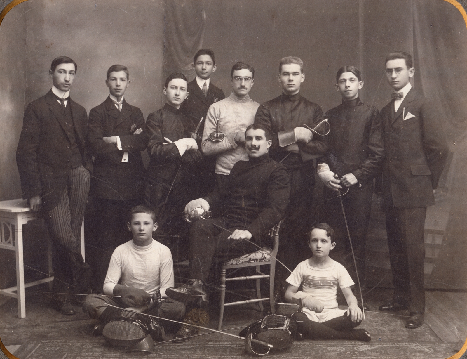 1913, Milkó, sword, arms crossed over the chest, Fortepan #222471