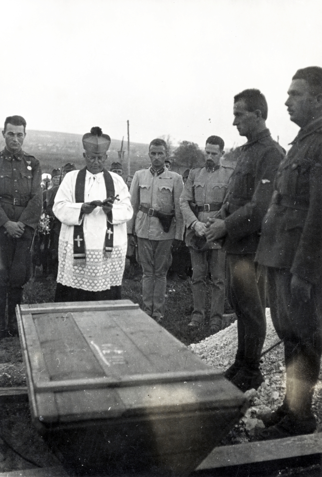 1942, Szöllősi Lászlóné, temetés, koporsó, Fortepan #222770