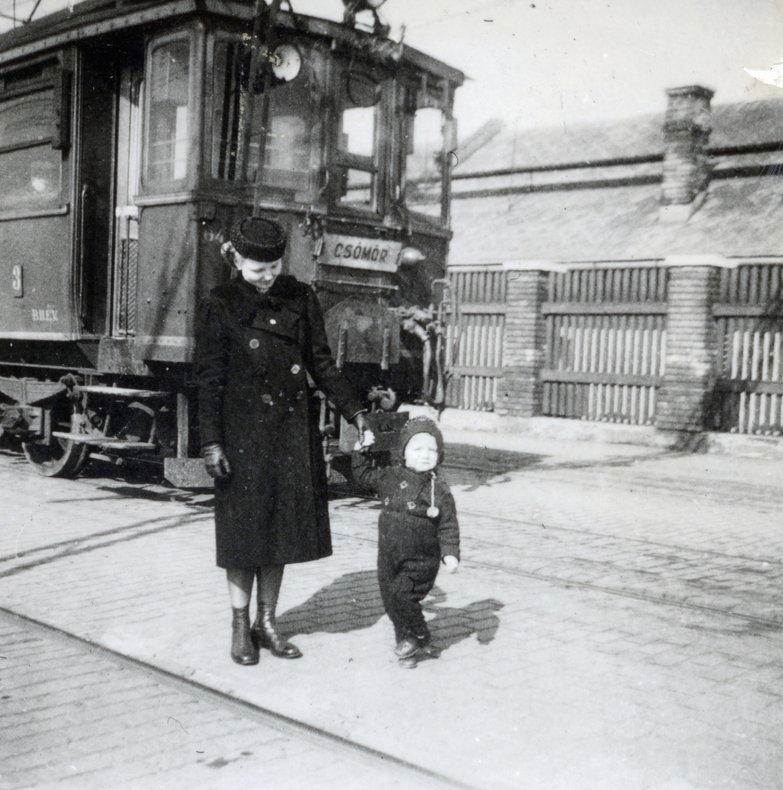 Hungary, Budapest VIII., Kerepesi út, HÉV végállomás a Keleti pályaudvar mellett., 1933, Szöllősi Lászlóné, Budapest, Fortepan #222786
