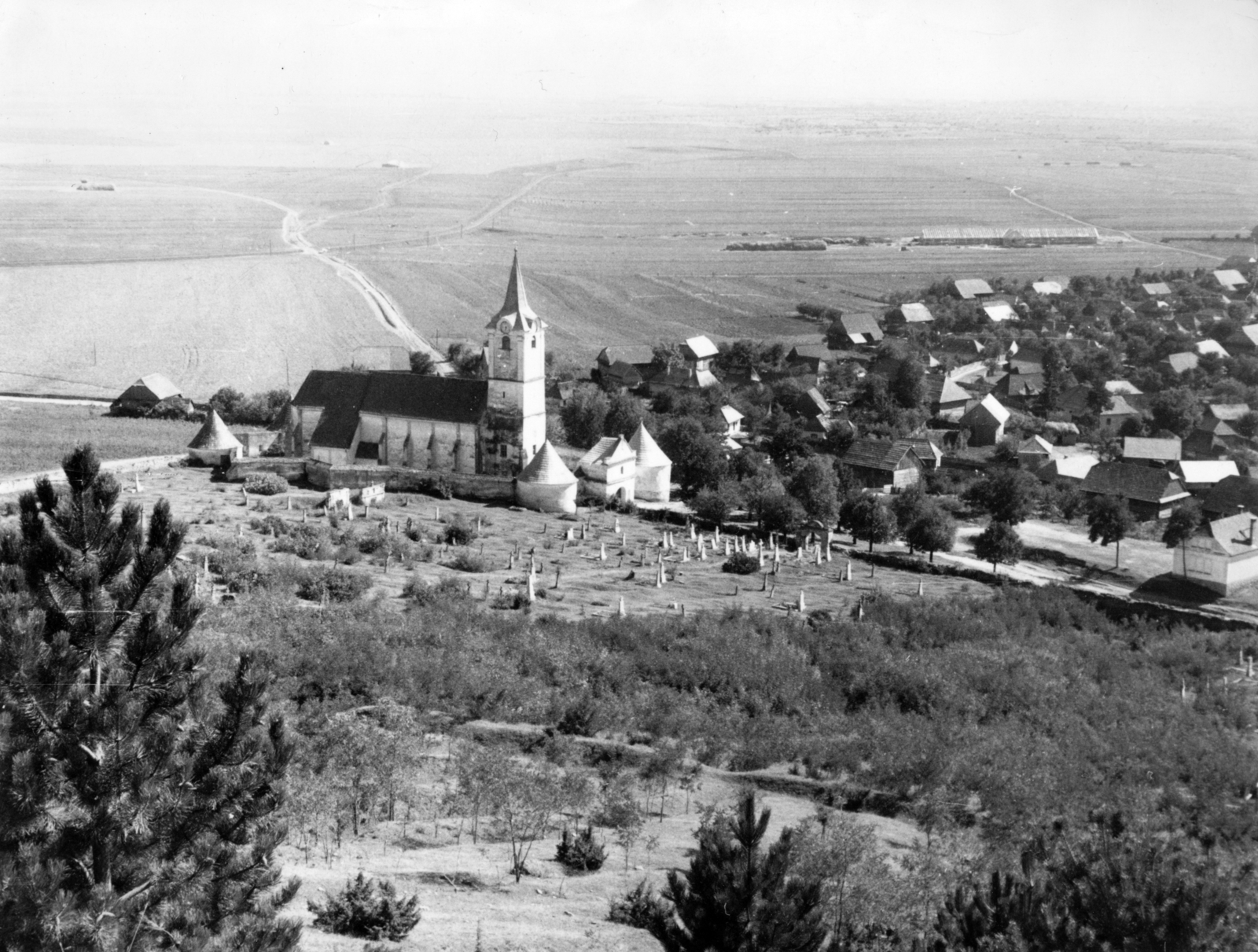 Romania,Transylvania, Sanzieni, római katolikus erődtemplom., 1963, Almássy László, Fortepan #223061