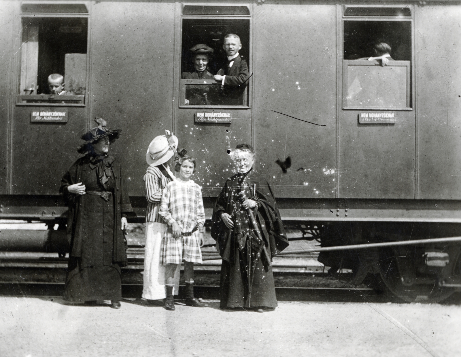 1915, Róna Annamária, coach, information board, Fortepan #223370