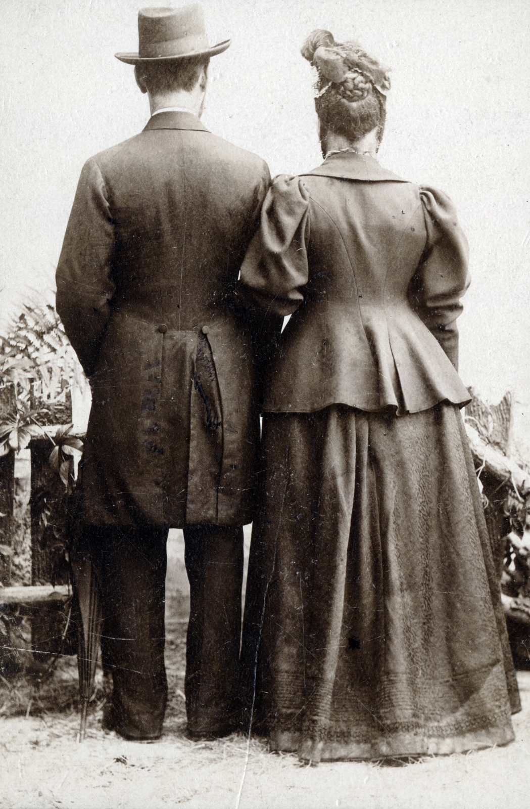 1900, Róna Annamária, Best of, man and woman, back, Fortepan #223384