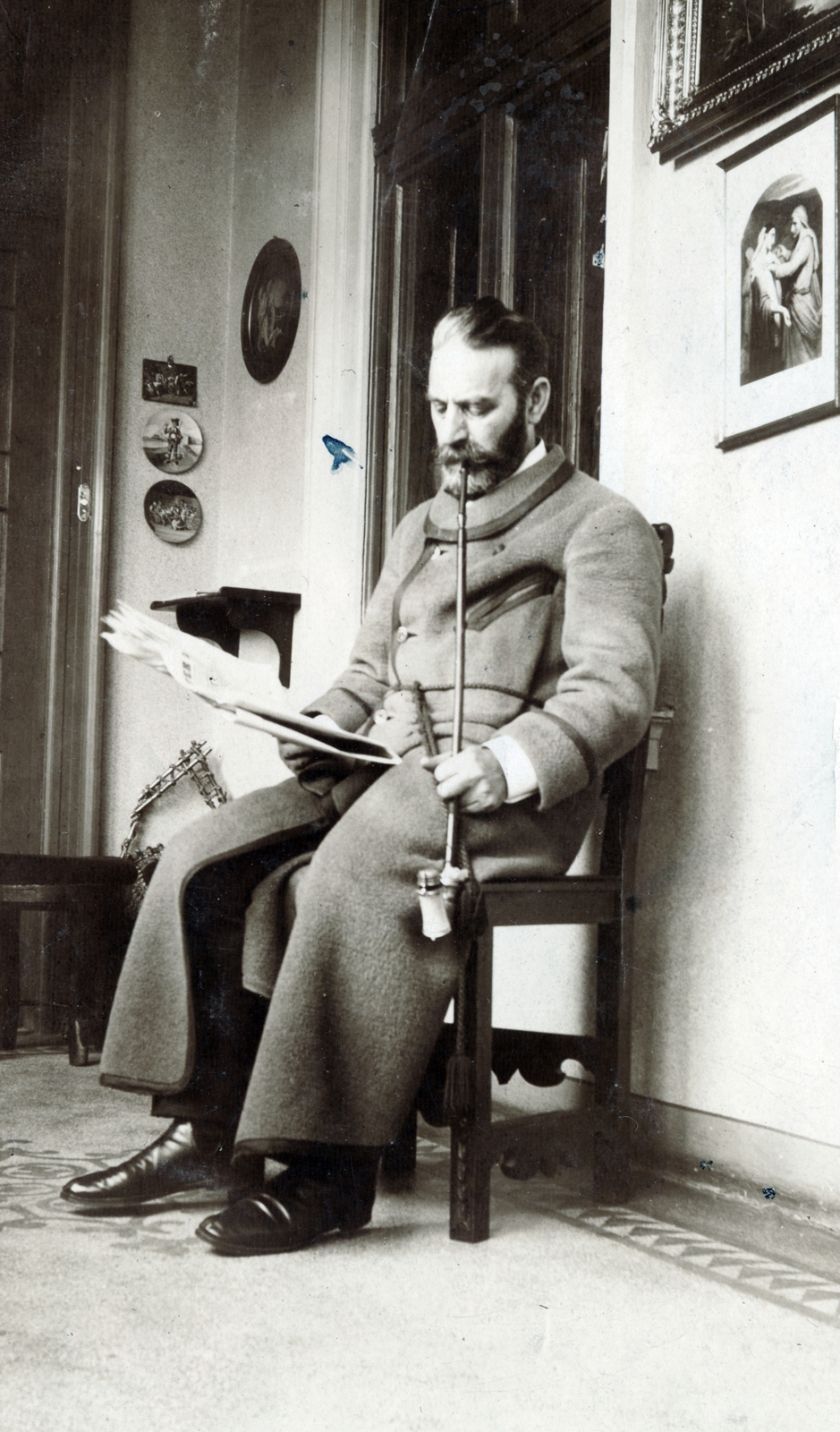 1900, Róna Annamária, reading, pipe, newspaper, coat, beard, overcoat, Fortepan #223415