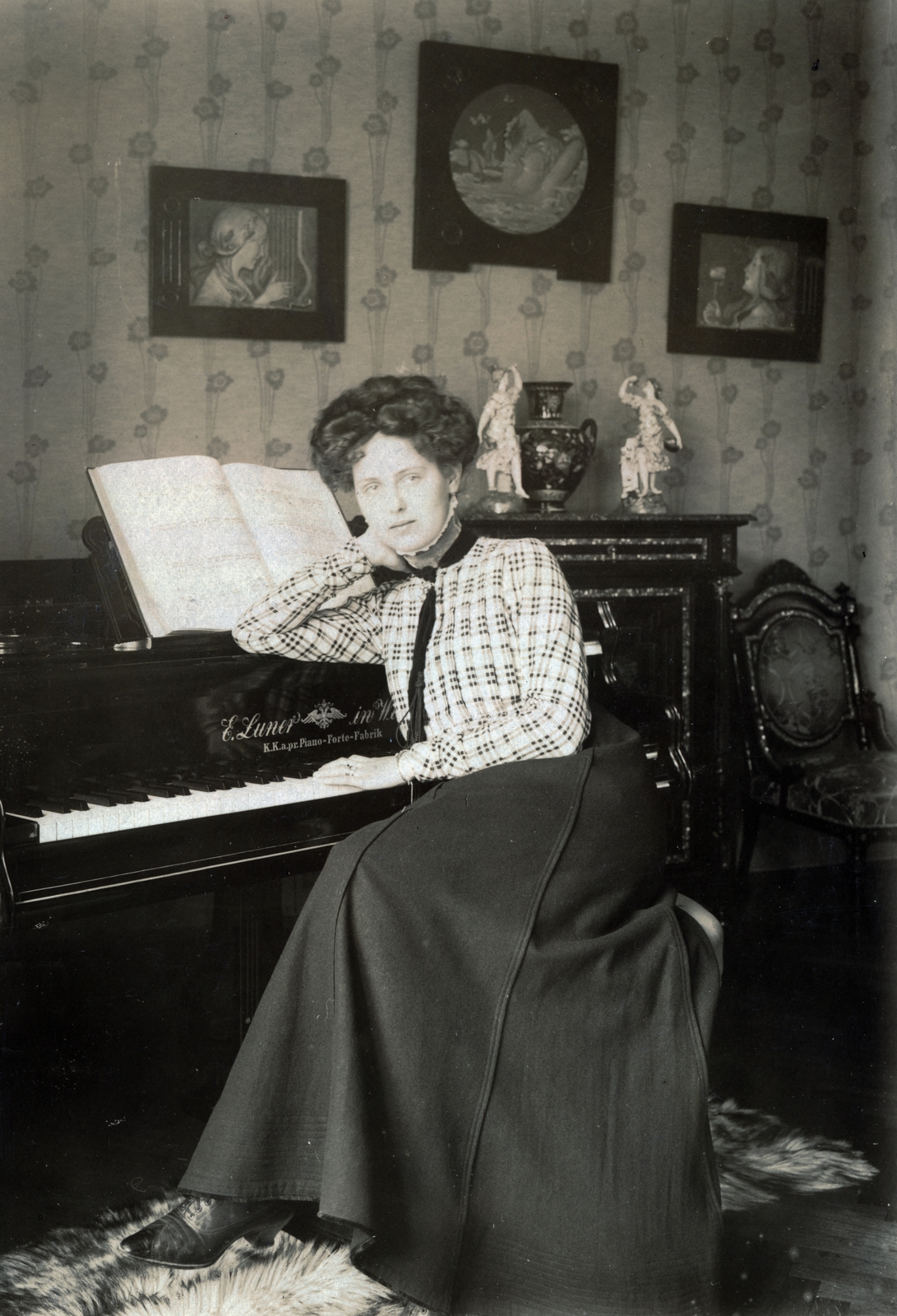 1916, Közösségi Szociális Szövetkezet, piano, interior, Luner-brand, posture, portrait, staged, skirt, sheet music, Secession, Fortepan #223501