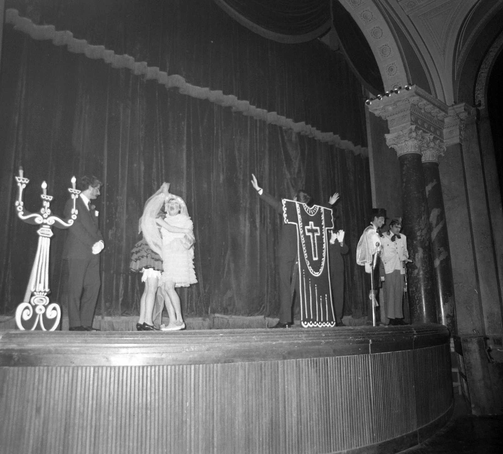 Hungary, Budapest V., (Piarista kápolna)., 1972, Kádas Tibor, art of theater, stage, Budapest, Fortepan #22351