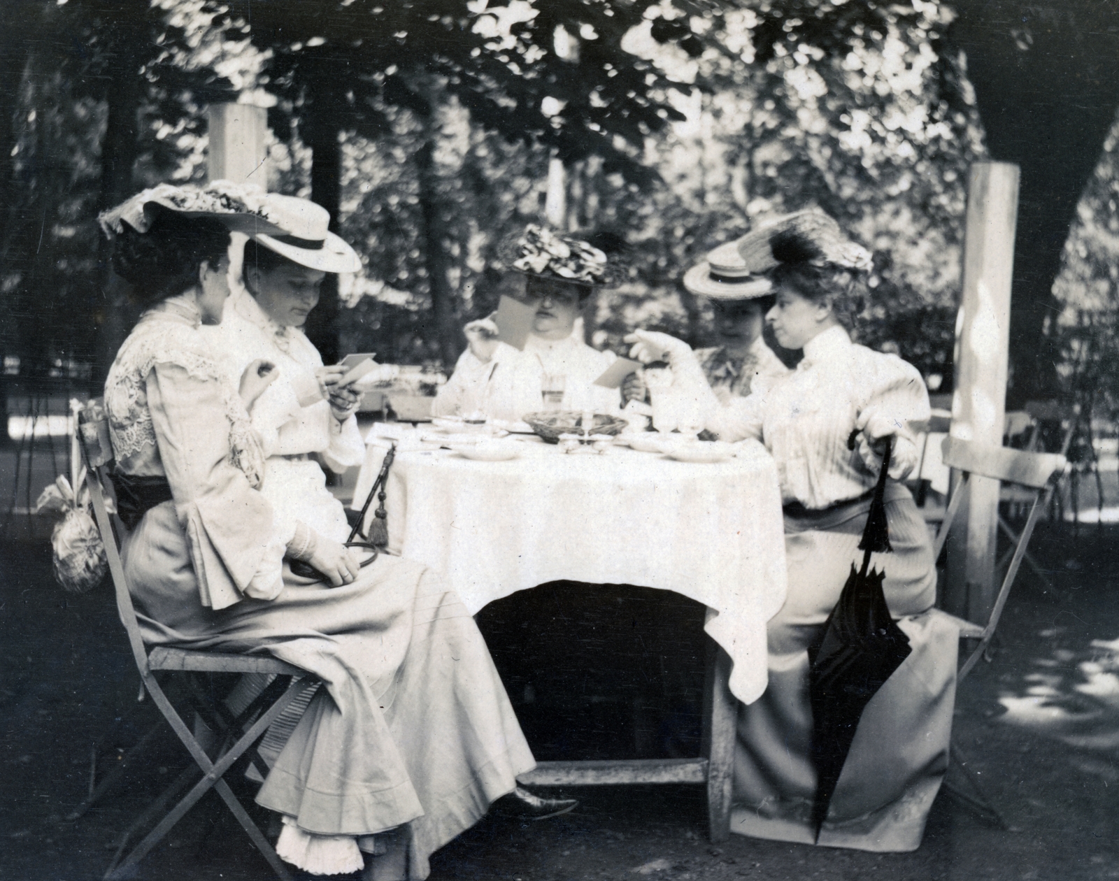 1917, Közösségi Szociális Szövetkezet, table, sunshades, snacks, Fortepan #223534