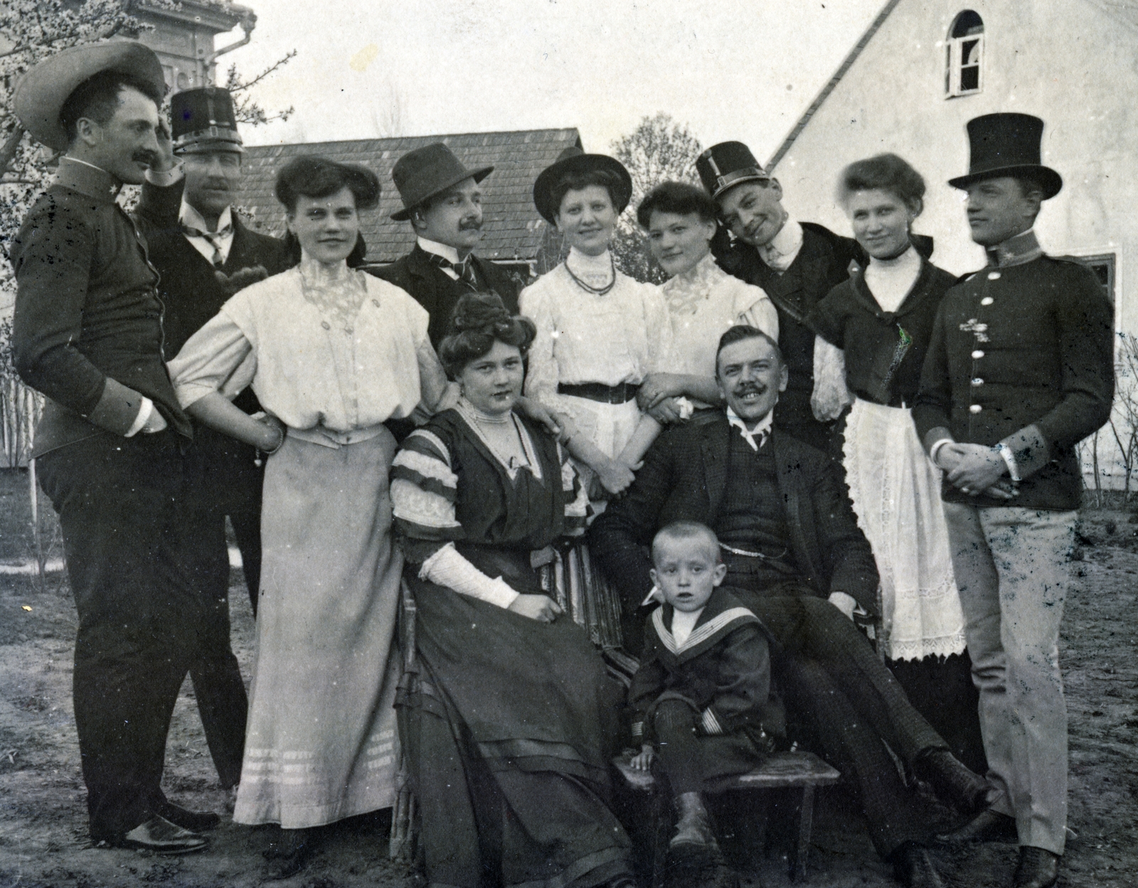 1915, Közösségi Szociális Szövetkezet, apron, top hat, sailor dress, Fortepan #223565