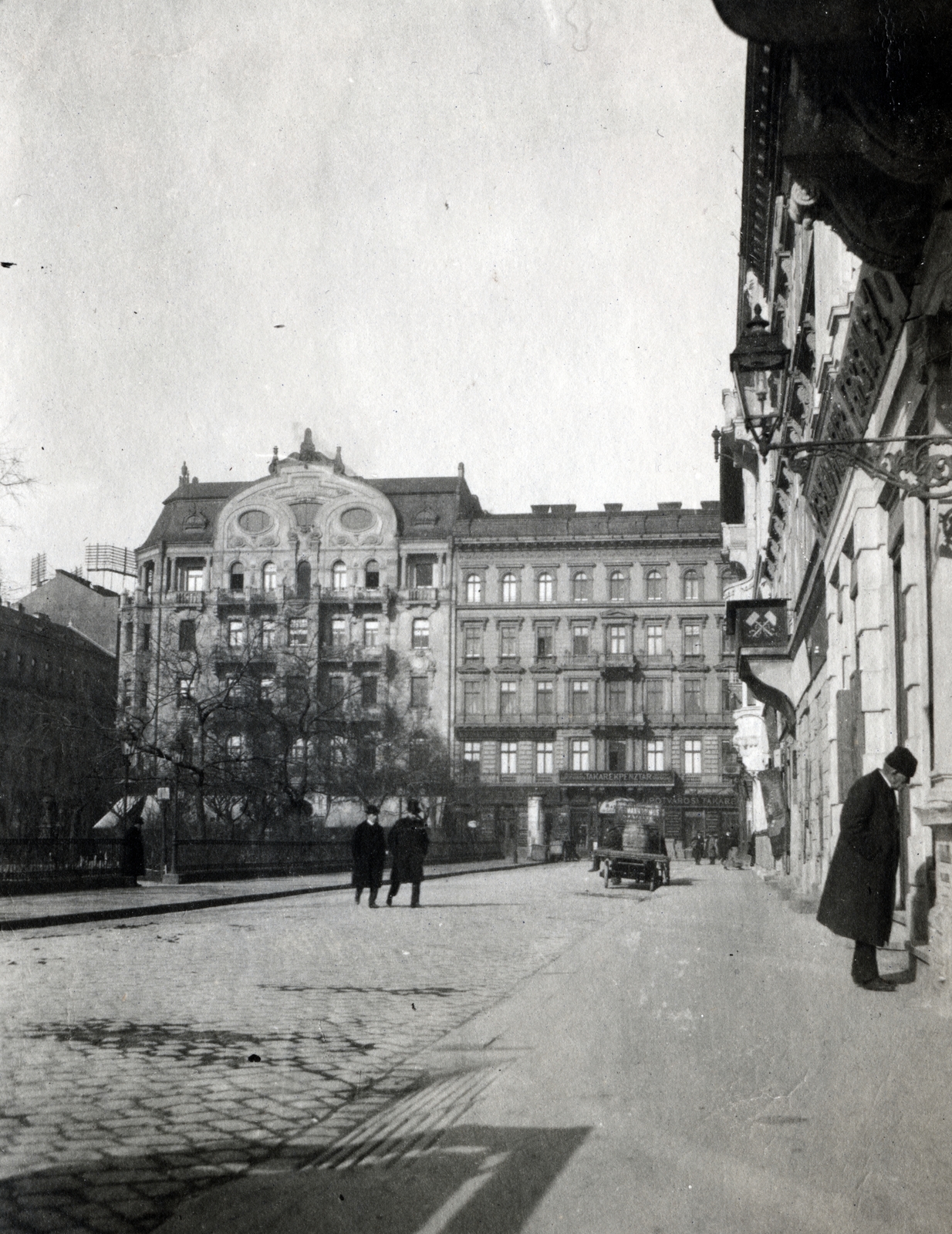 Hungary, Budapest V., a József nádor (József) tér a József Attila (Fürdő) utca felé nézve., 1915, Közösségi Szociális Szövetkezet, Budapest, Horse-drawn carriage, barrel, Fortepan #223574