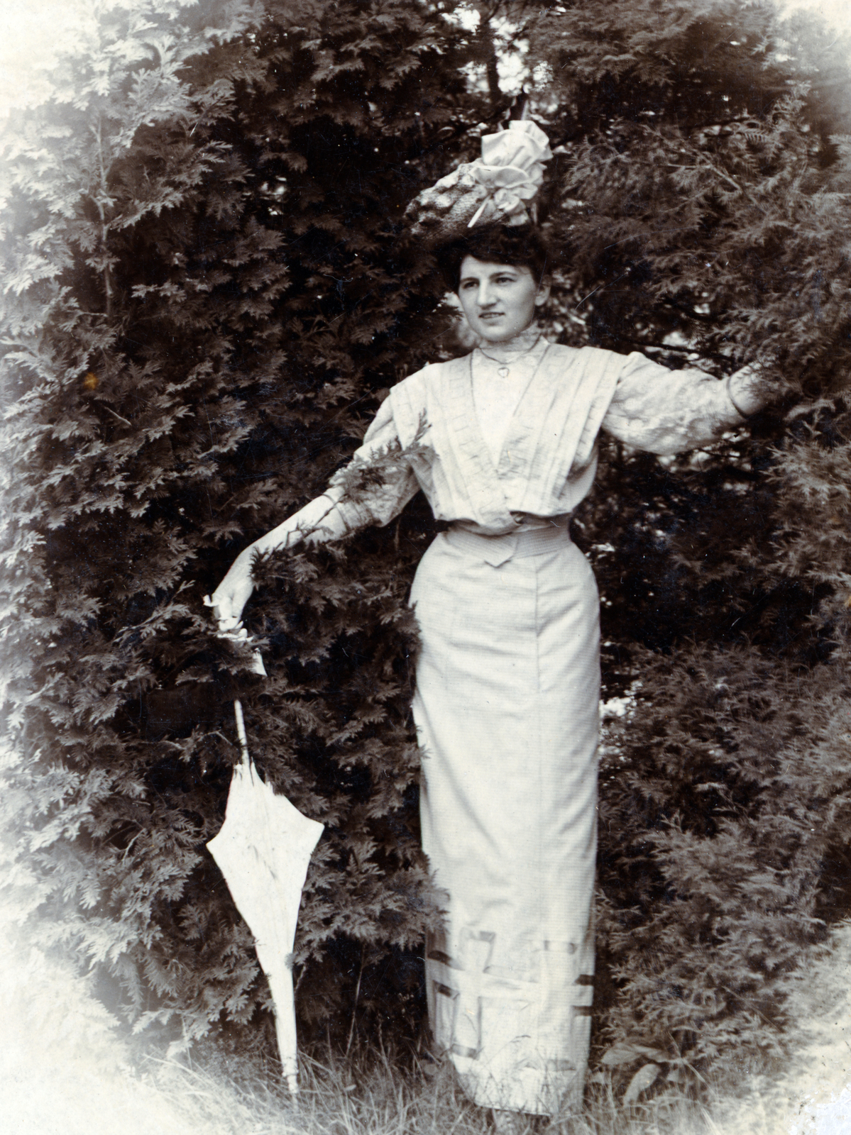 1915, Közösségi Szociális Szövetkezet, hat, lady, sunshades, fashion, Fortepan #223583