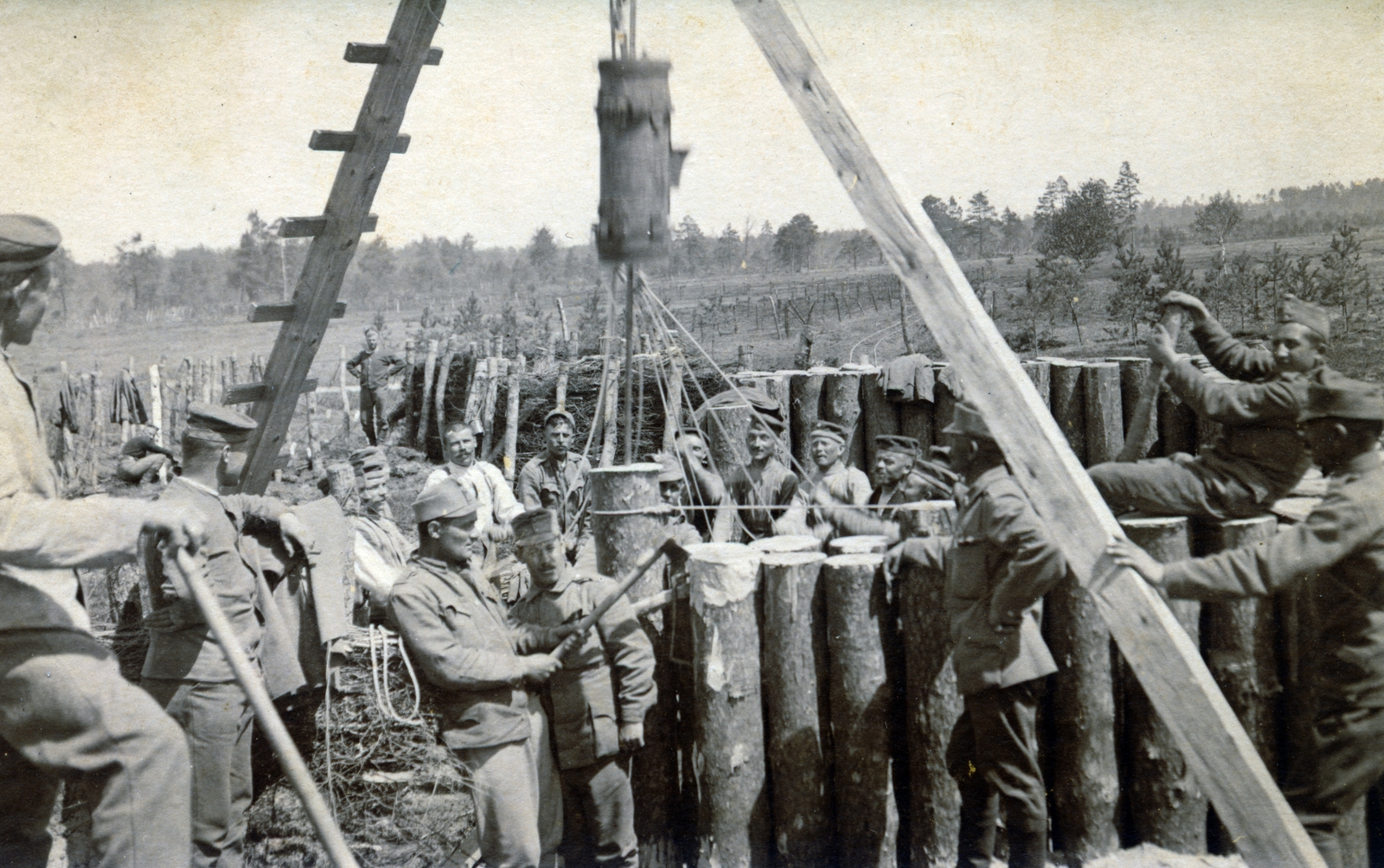 1915, Kellerné Alánt Andrea, axe, piling, Fortepan #223770